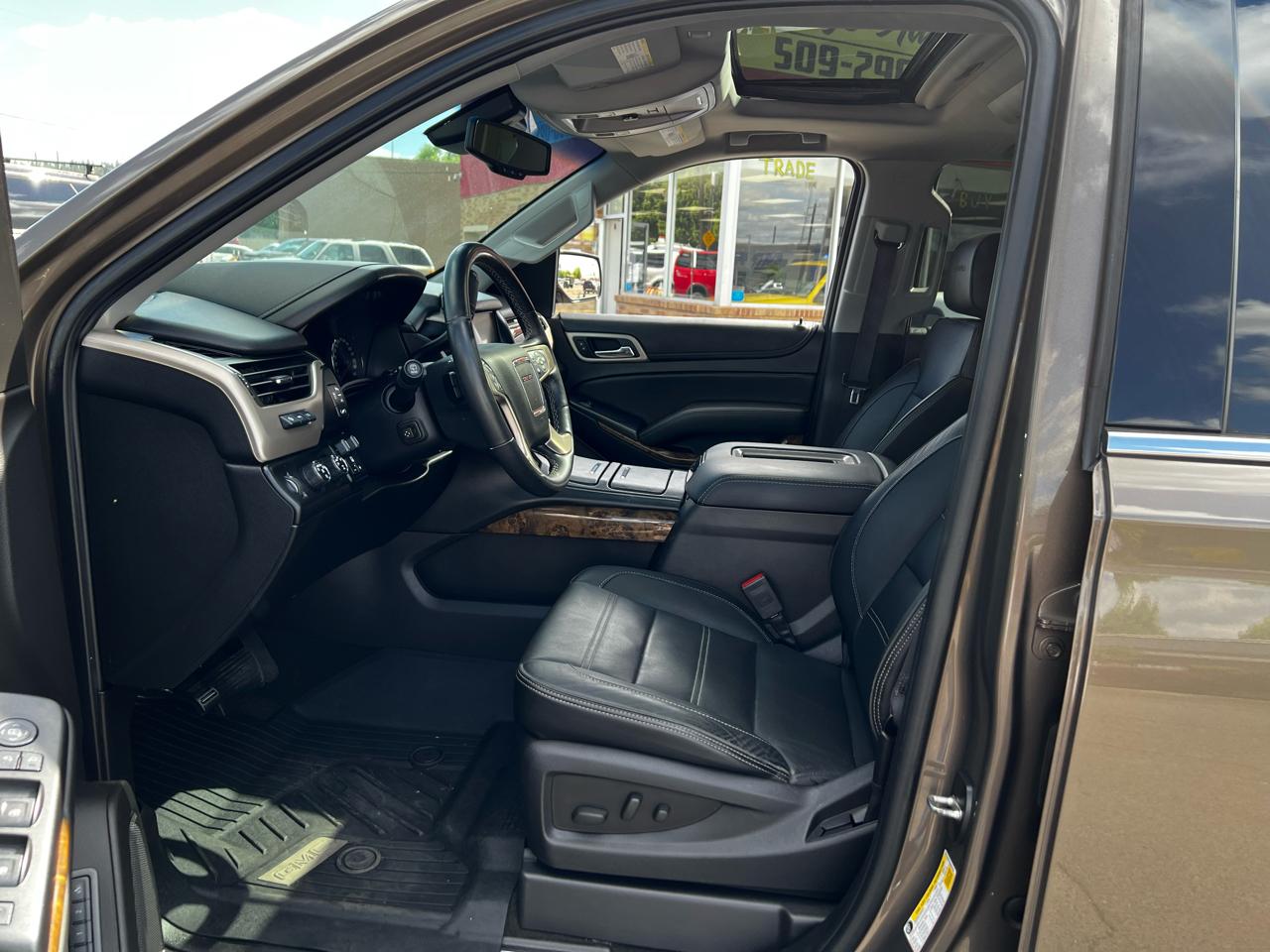 GMC Yukon Denali 4WD 2016