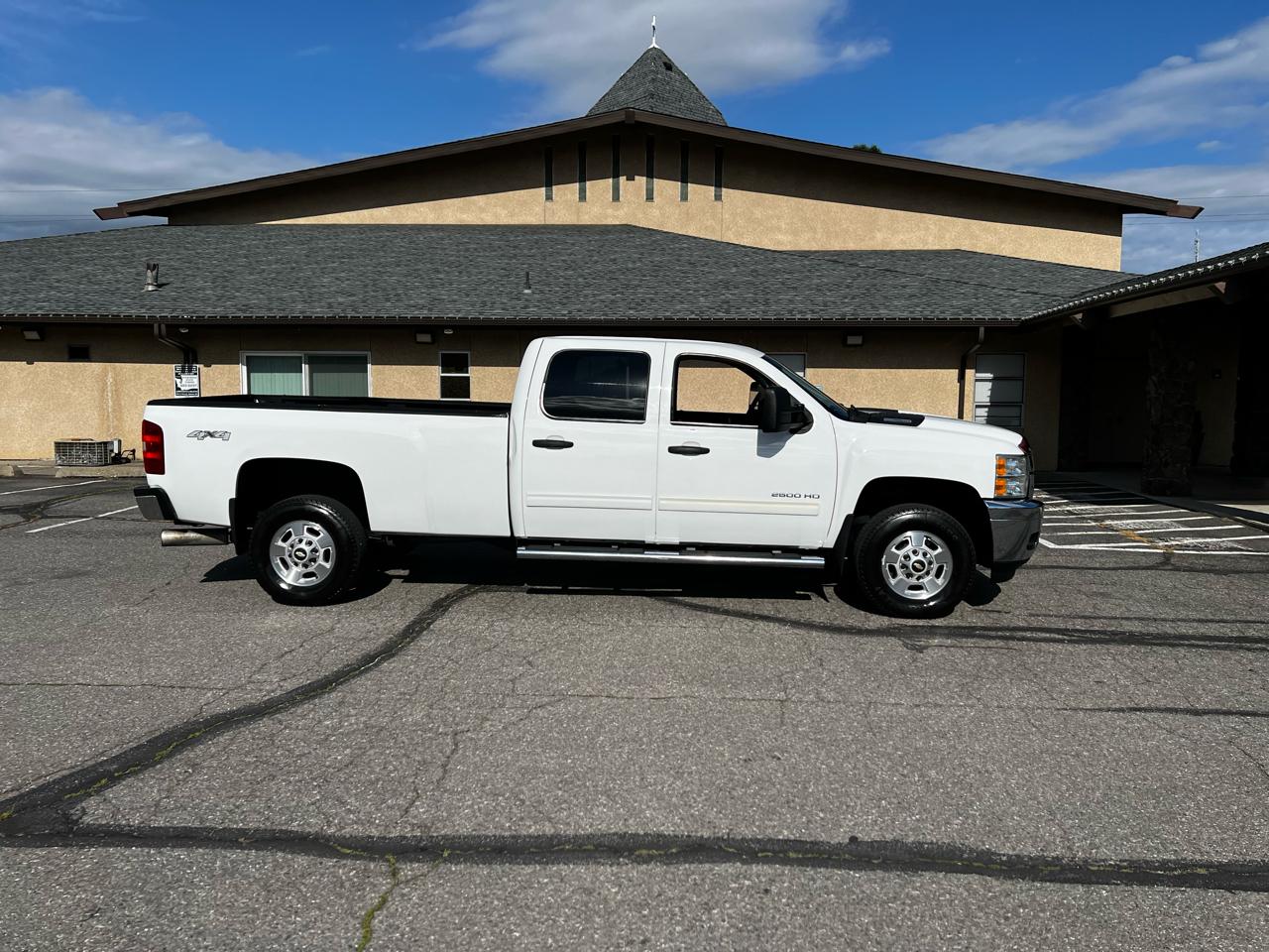 2013 Chevrolet Silverado 2500HD LT Crew Cab 4WD