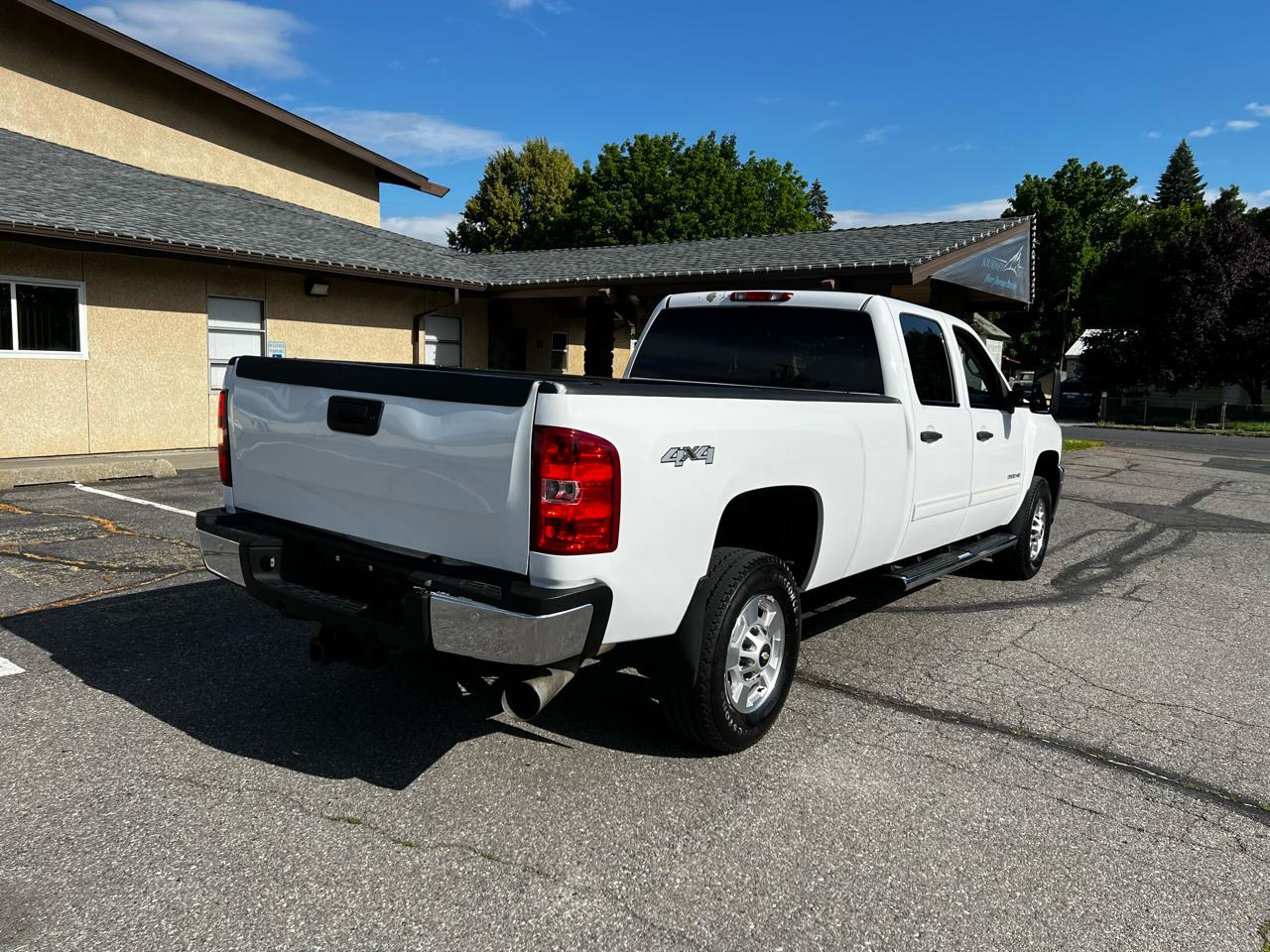 Chevrolet Silverado 2500HD LT Crew Cab 4WD 2013