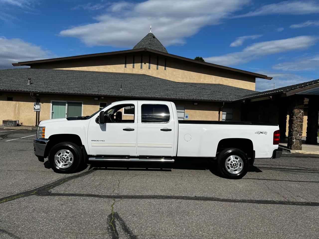 Chevrolet Silverado 2500HD LT Crew Cab 4WD 2013