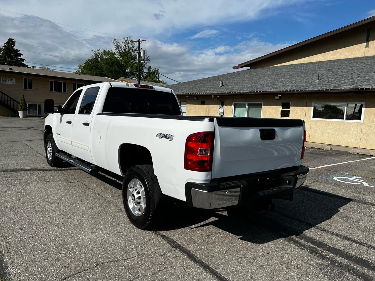 Chevrolet Silverado 2500HD LT Crew Cab 4WD 2013