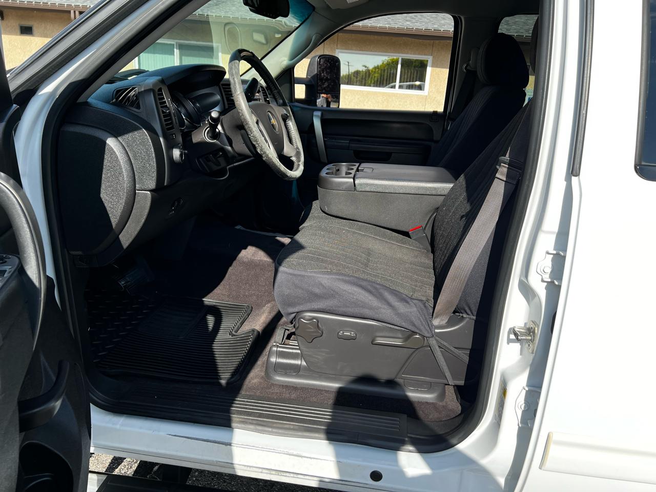 Chevrolet Silverado 2500HD LT Crew Cab 4WD 2013