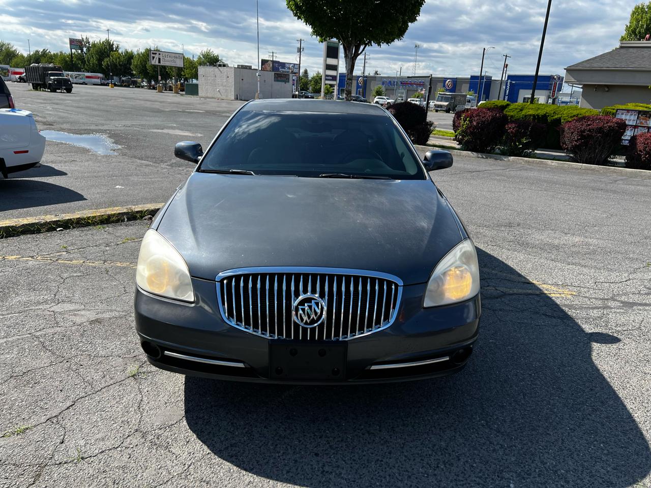 Buick Lucerne CXL 2011