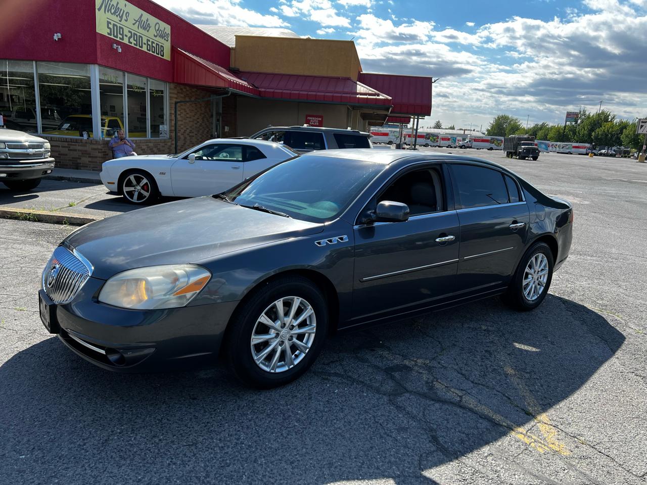 Buick Lucerne CXL 2011