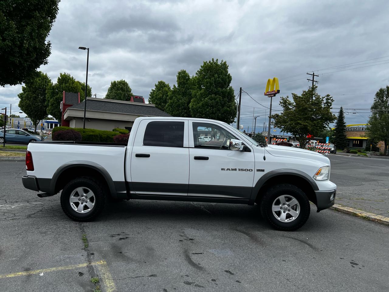 RAM 1500 SLT Crew Cab 4WD 2012