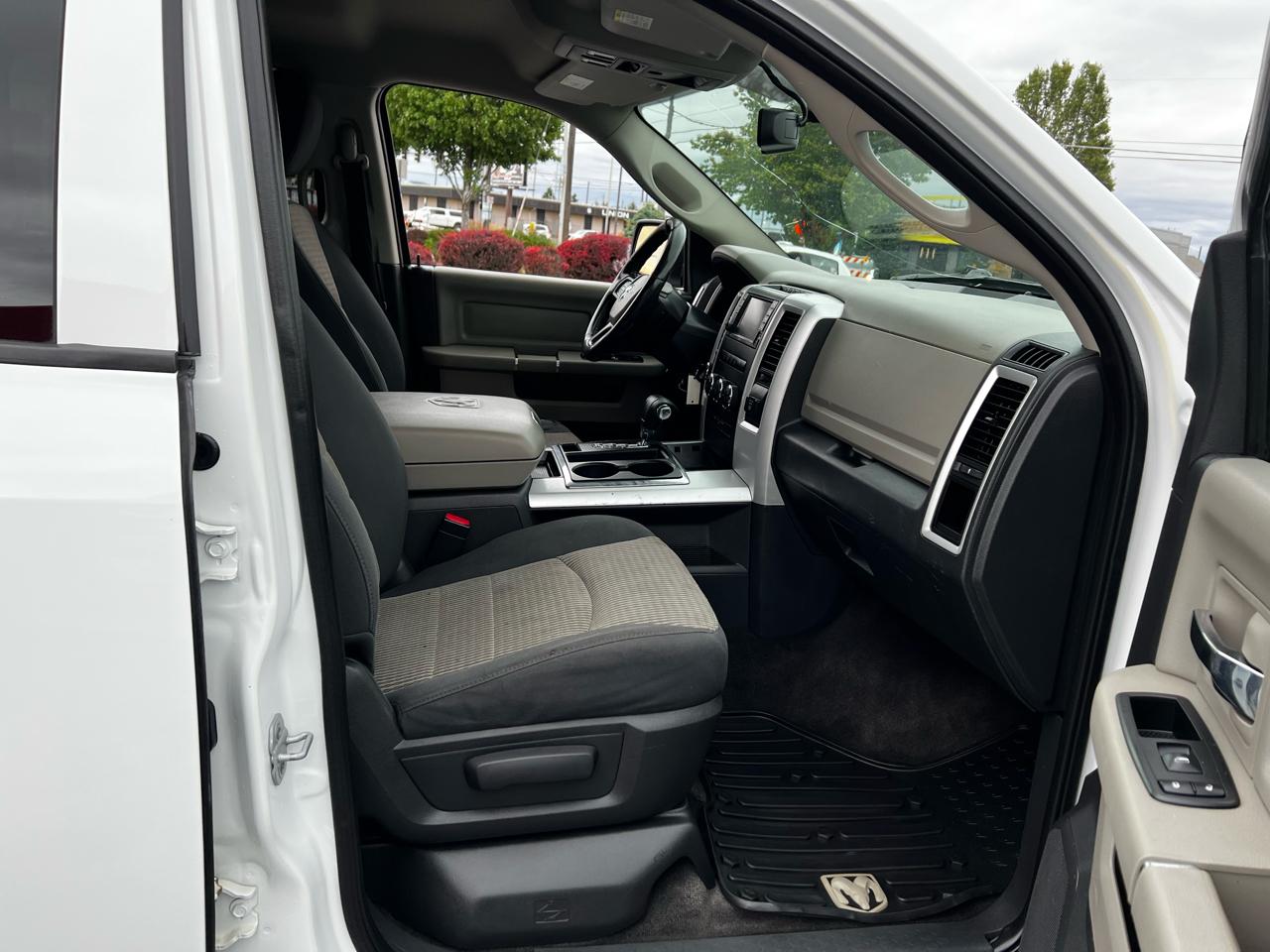 RAM 1500 SLT Crew Cab 4WD 2012