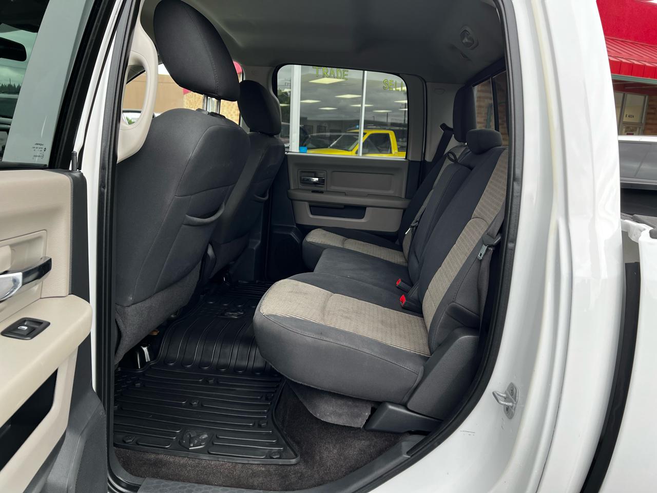 RAM 1500 SLT Crew Cab 4WD 2012