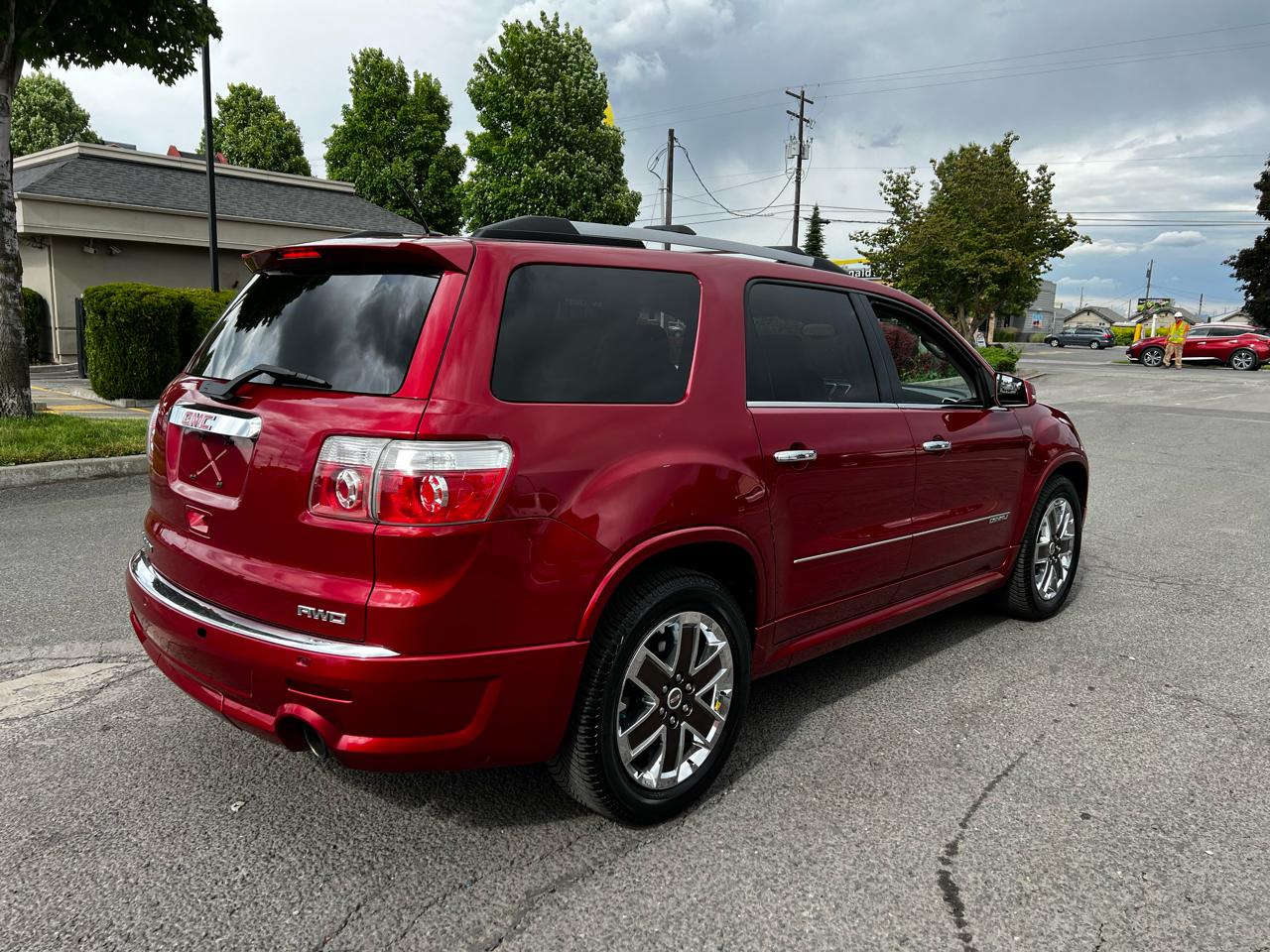 GMC Acadia Denali AWD 2012