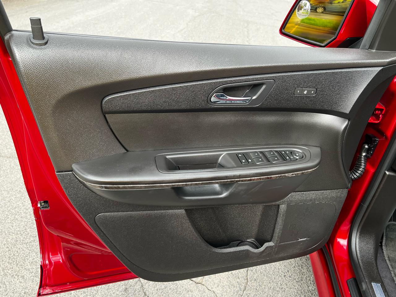GMC Acadia Denali AWD 2012