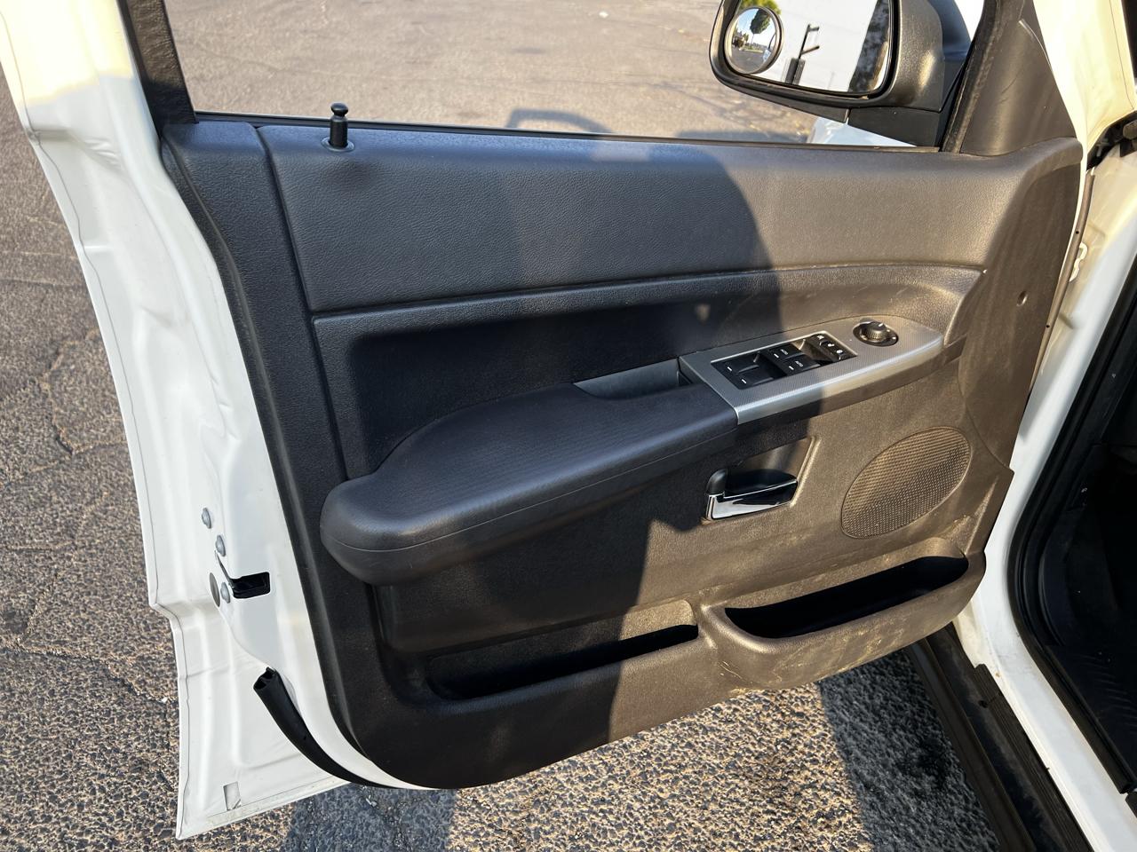 Jeep Grand Cherokee Laredo 4WD 2010