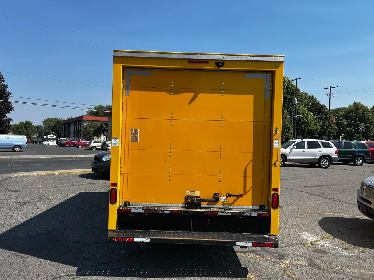 GMC Savana G3500 139 in. 2018