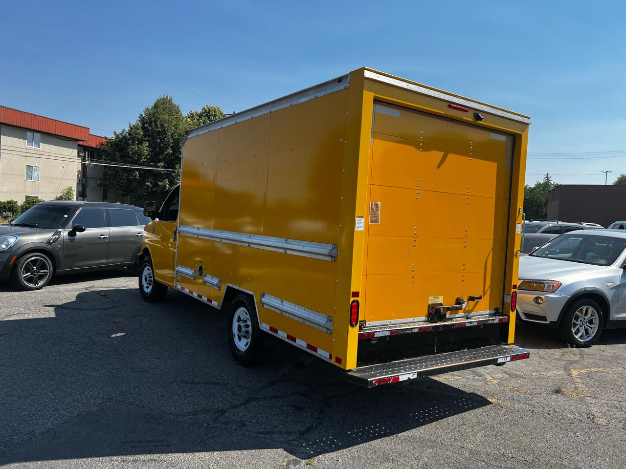 GMC Savana G3500 139 in. 2018