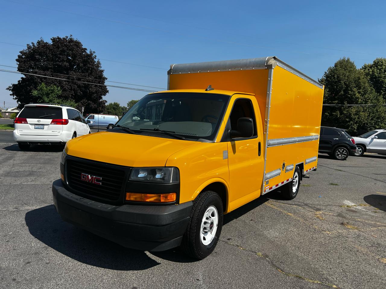 GMC Savana G3500 139 in. 2018
