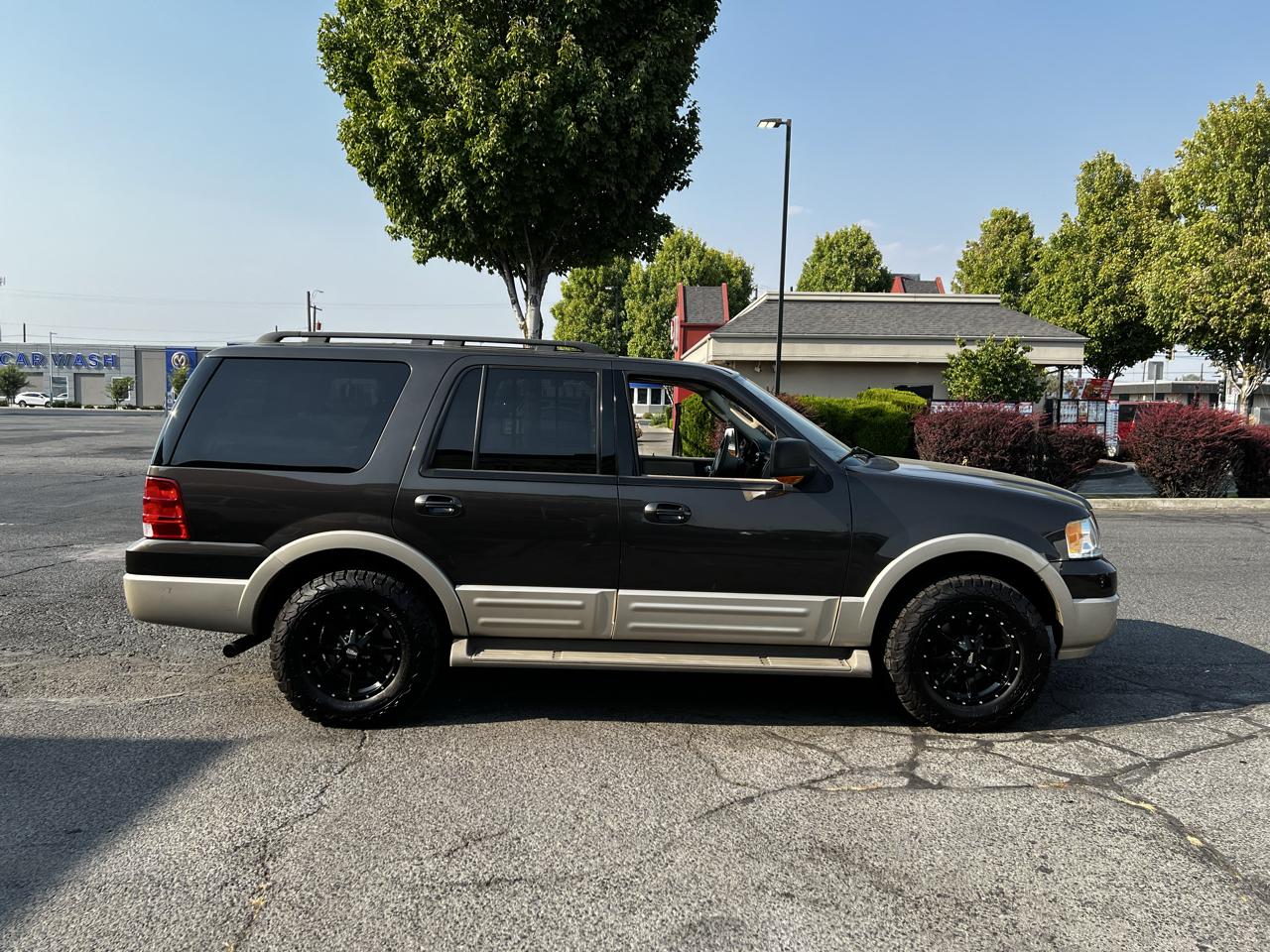 Ford Expedition Eddie Bauer 4WD 2005