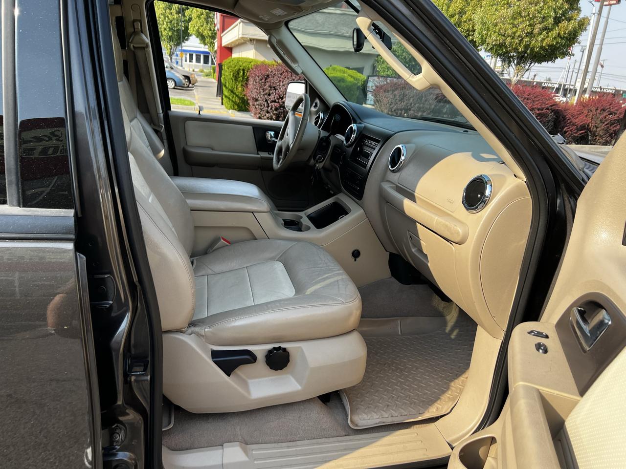 Ford Expedition Eddie Bauer 4WD 2005