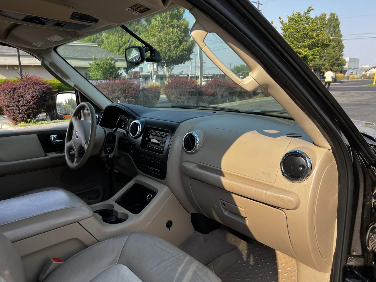 Ford Expedition Eddie Bauer 4WD 2005