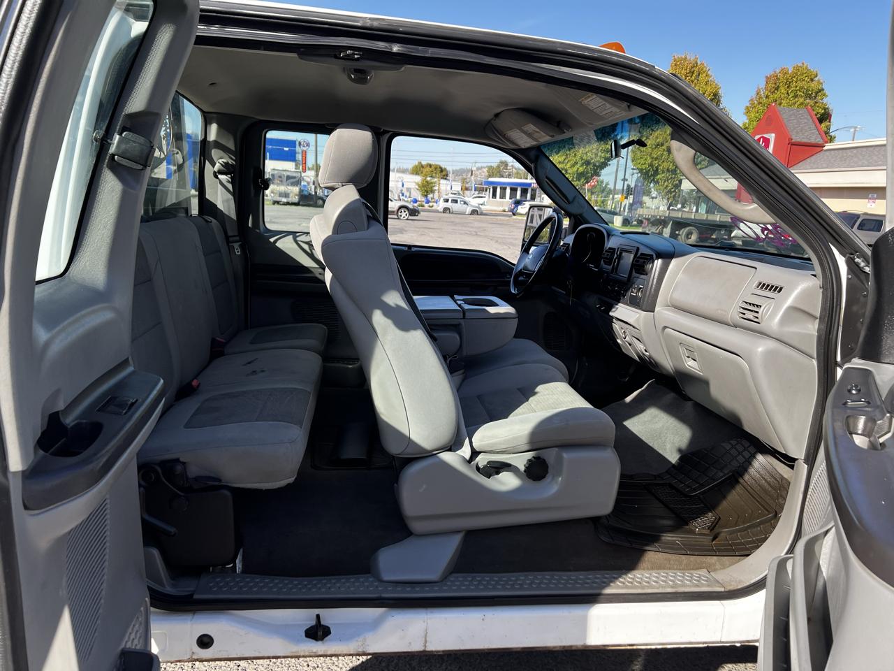 Ford F-250 SD XLT SuperCab Long Bed 4WD 2006