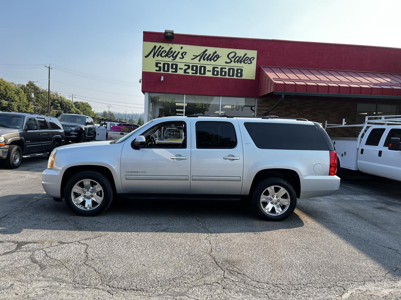 GMC Yukon XL SLT-1 1/2 Ton 4WD 2012