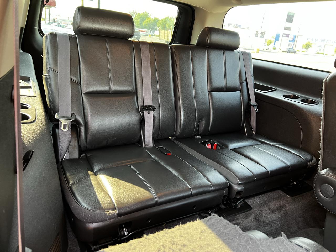 GMC Yukon XL SLT-1 1/2 Ton 4WD 2012