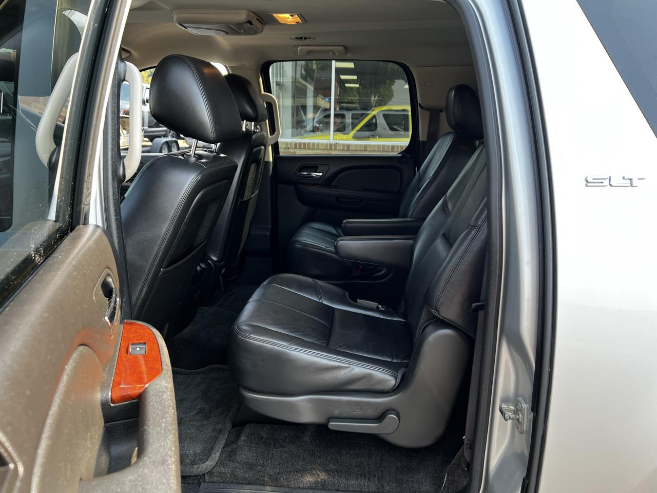 GMC Yukon XL SLT-1 1/2 Ton 4WD 2012