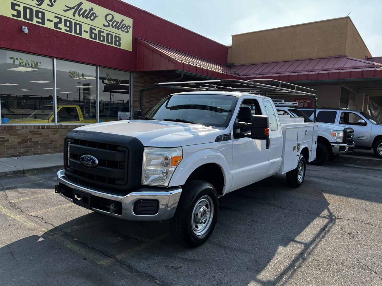 Ford F-350 SD XL SuperCab Long Bed 4WD 2013