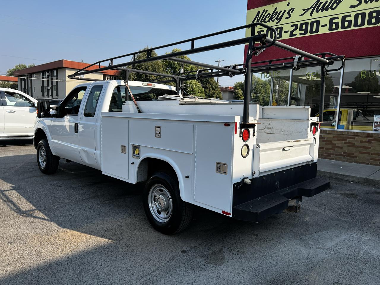 Ford F-350 SD XL SuperCab Long Bed 4WD 2013