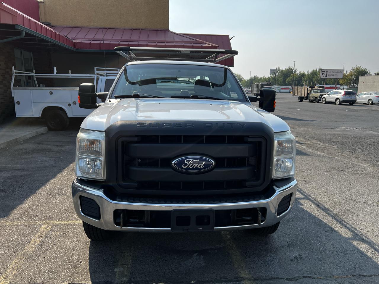 Ford F-350 SD XL SuperCab Long Bed 4WD 2013