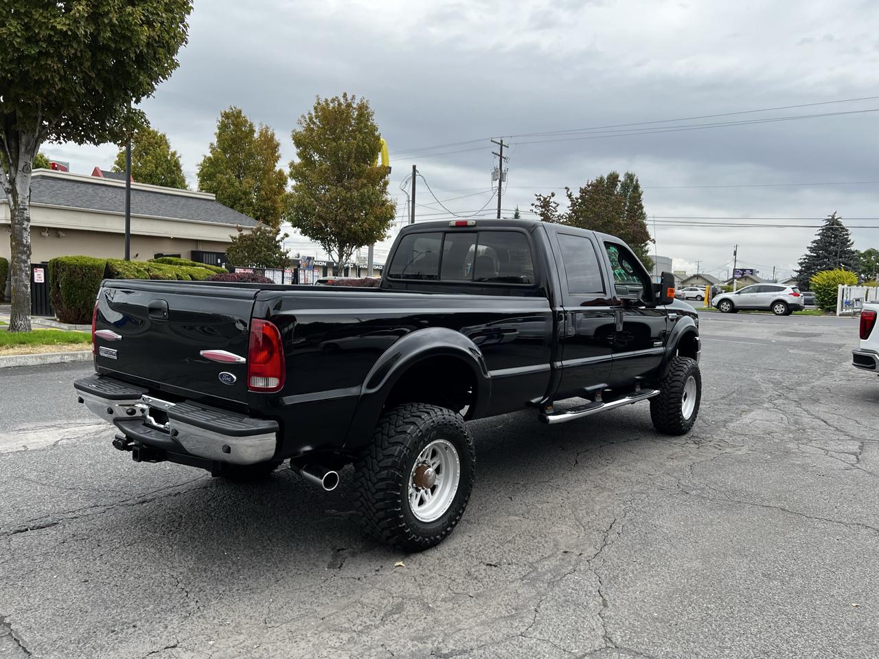 Ford F-350 SD XLT Crew Cab Long Bed 4WD 2006