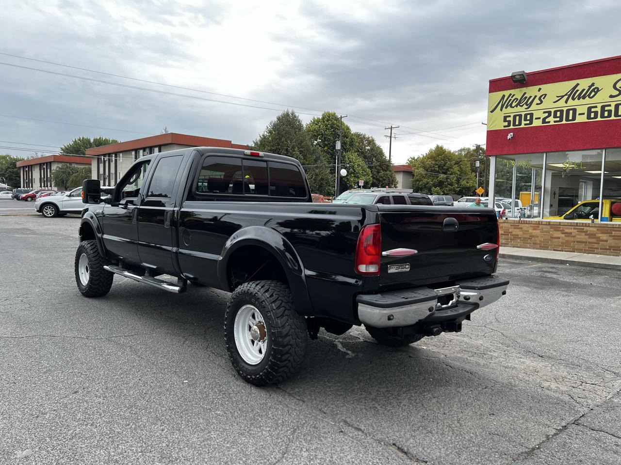 Ford F-350 SD XLT Crew Cab Long Bed 4WD 2006