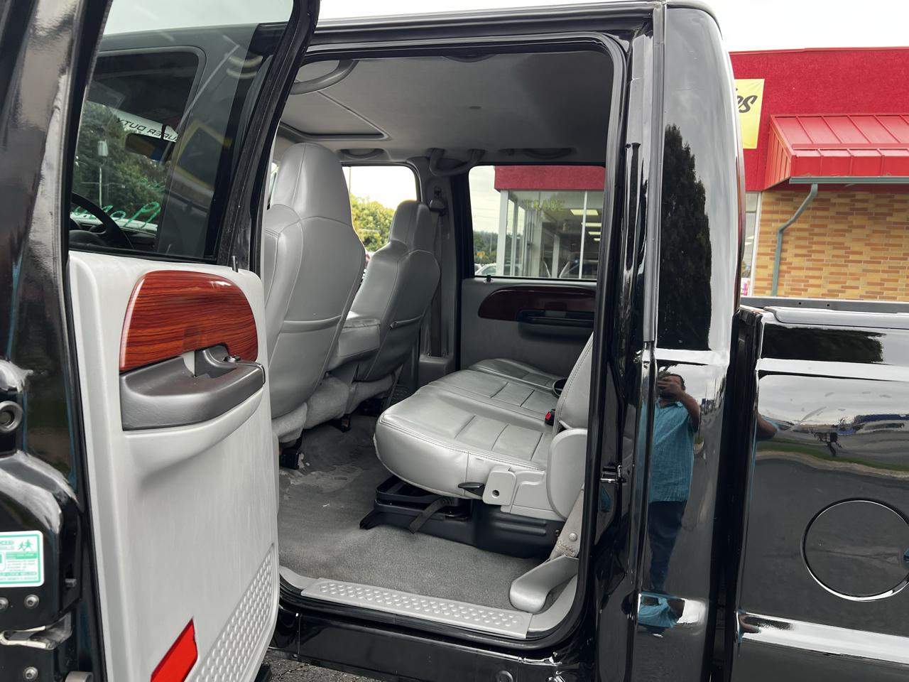 Ford F-350 SD XLT Crew Cab Long Bed 4WD 2006