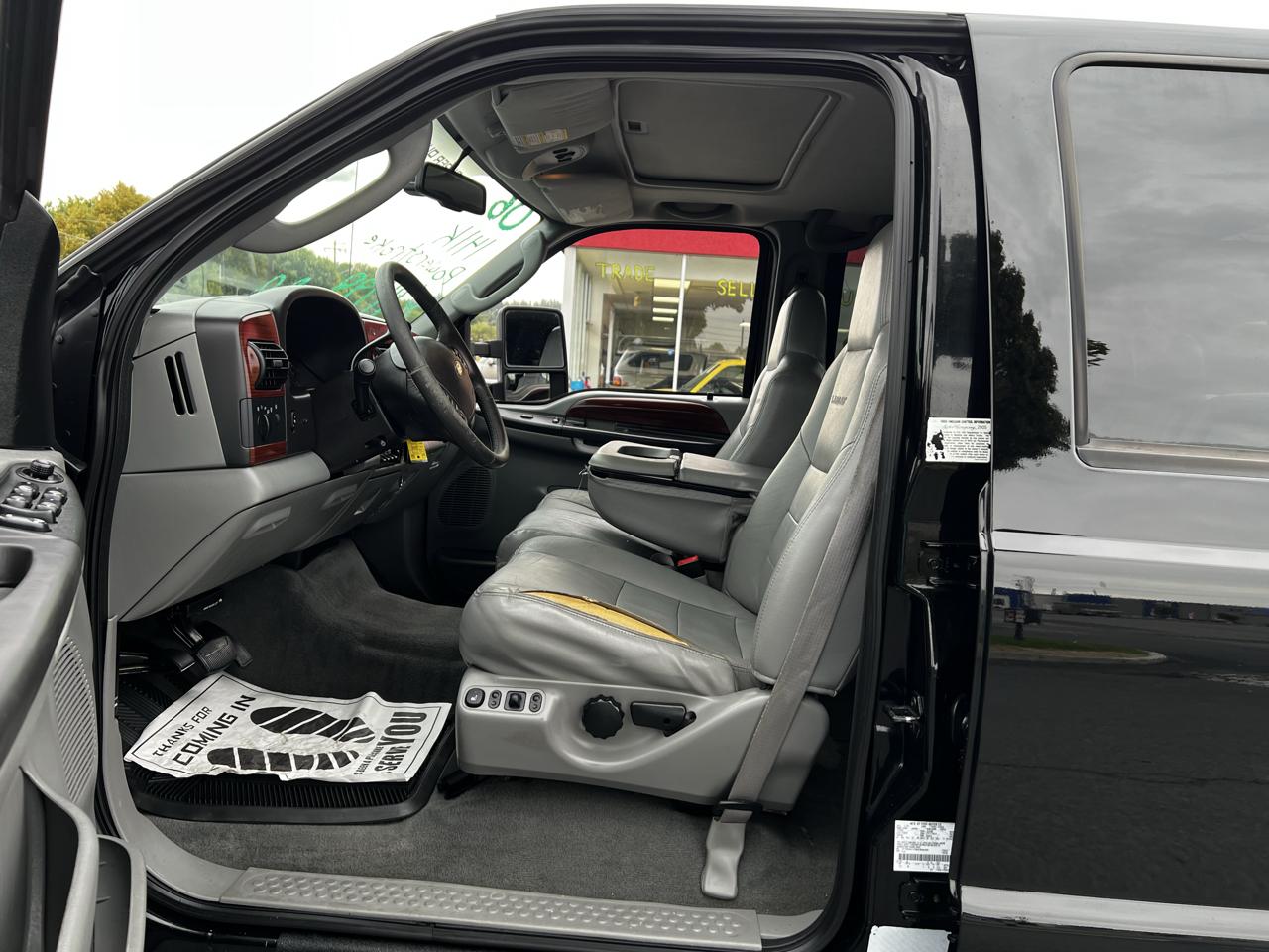 Ford F-350 SD XLT Crew Cab Long Bed 4WD 2006