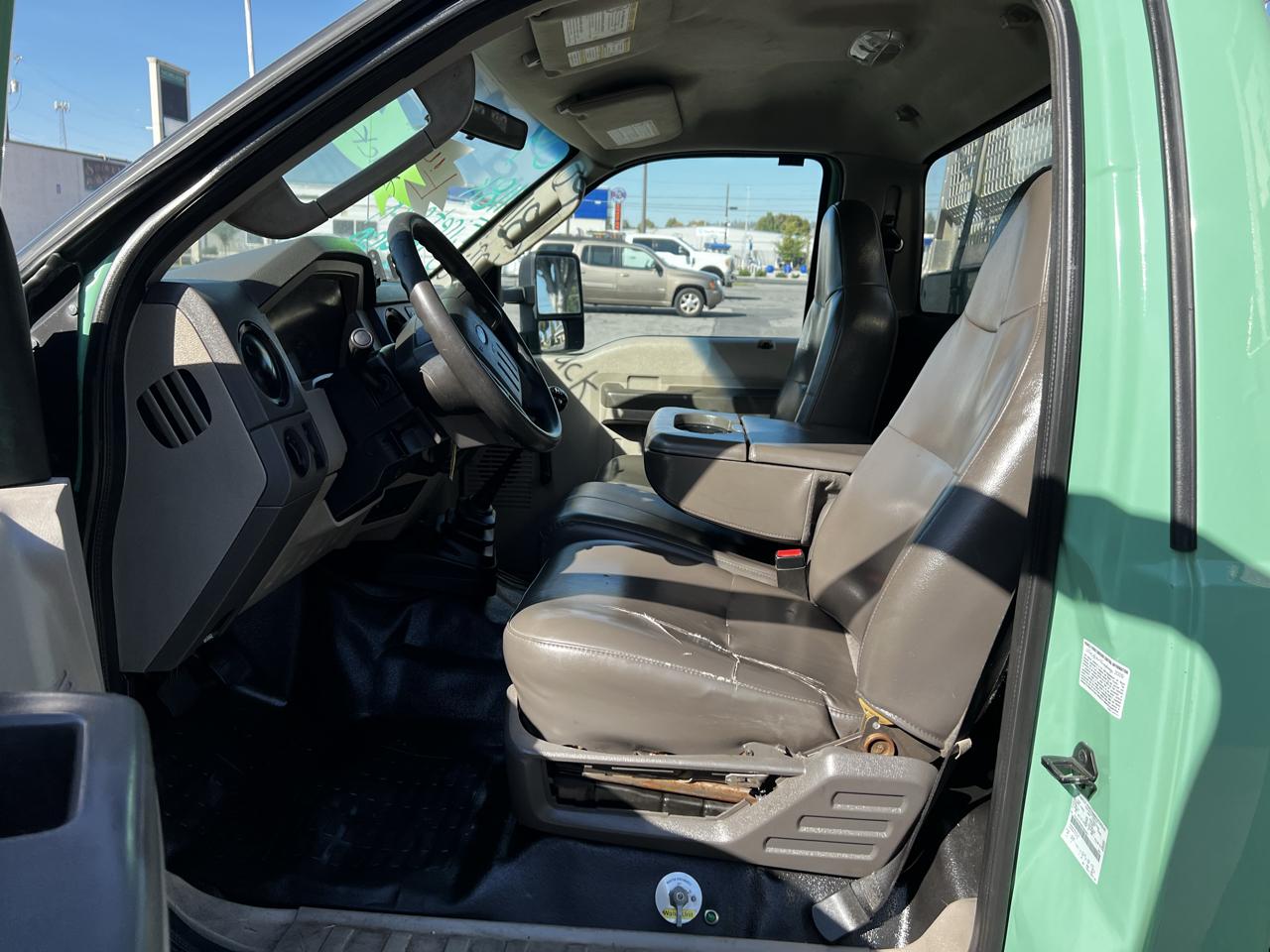 Ford F-550 Regular Cab 4WD DRW 2009