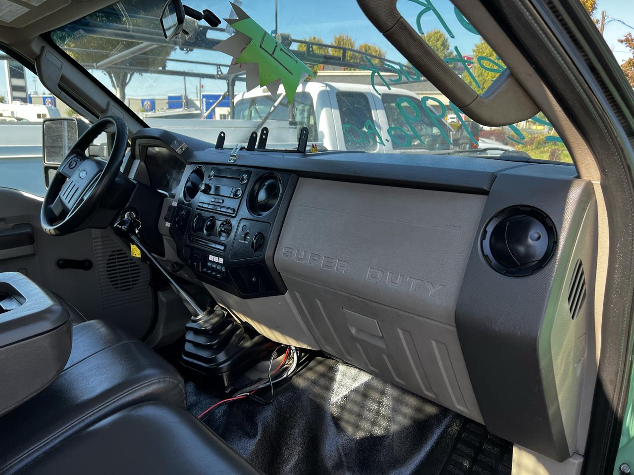 Ford F-550 Regular Cab 4WD DRW 2009