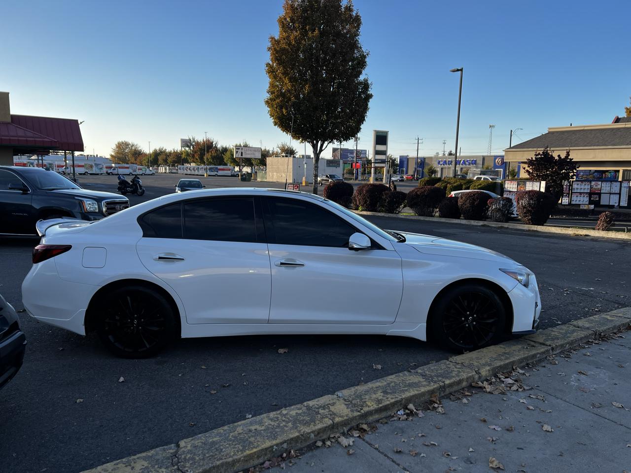 Infiniti Q50 3.0t LUXE AWD 2021