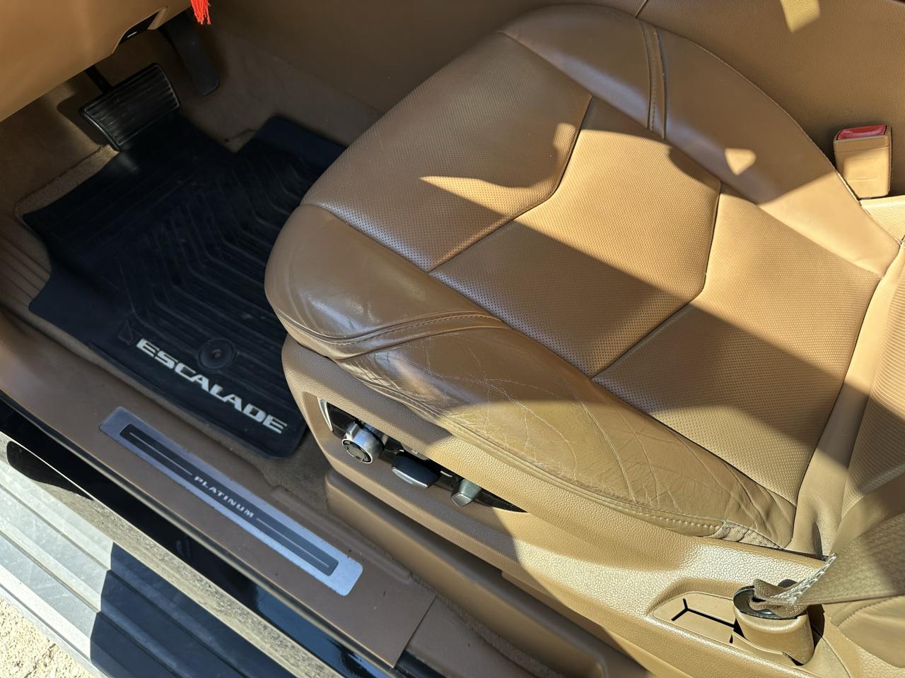 Cadillac Escalade ESV Platinum 4WD 2016