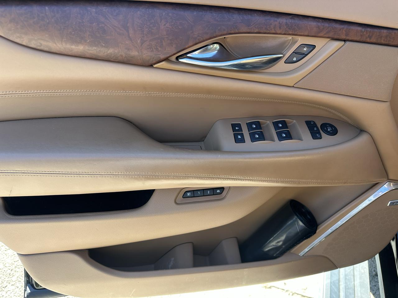 Cadillac Escalade ESV Platinum 4WD 2016
