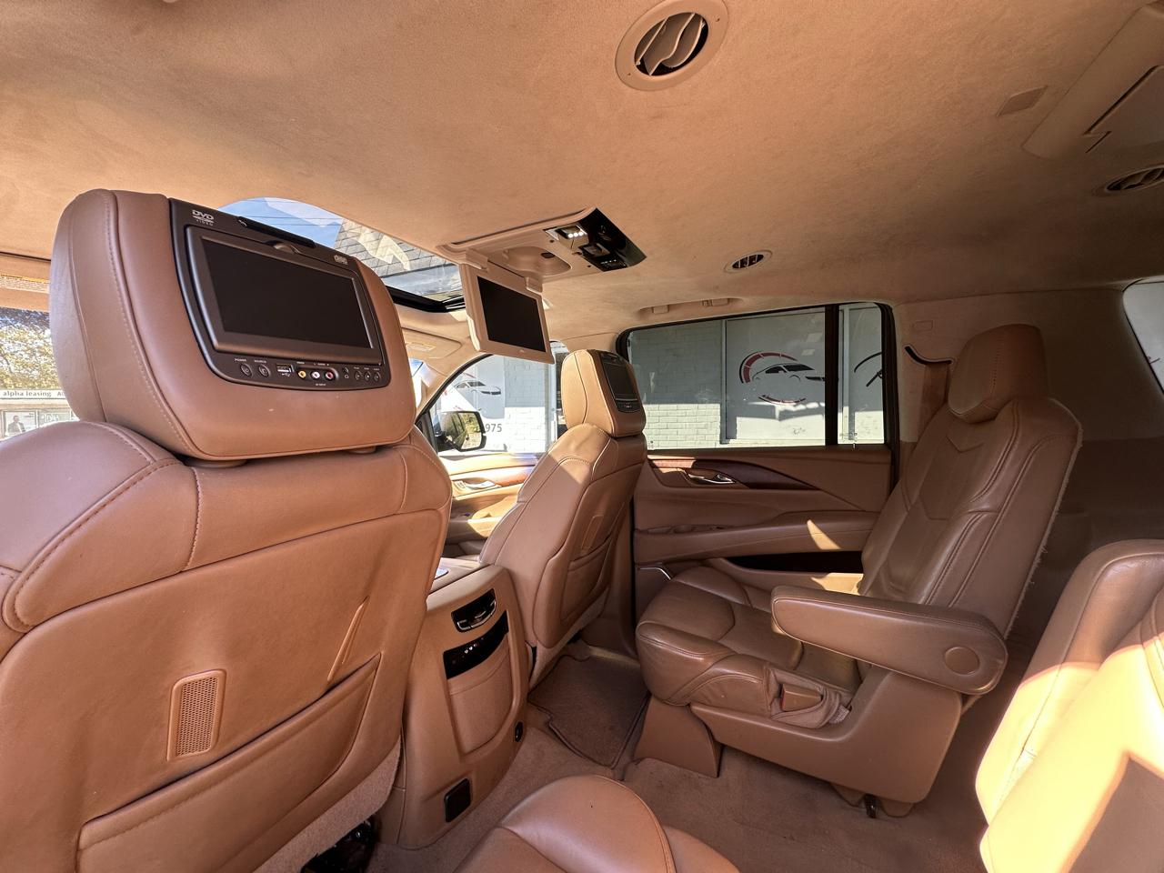 Cadillac Escalade ESV Platinum 4WD 2016