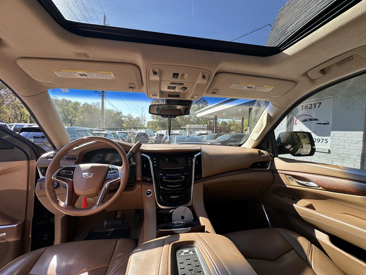 Cadillac Escalade ESV Platinum 4WD 2016