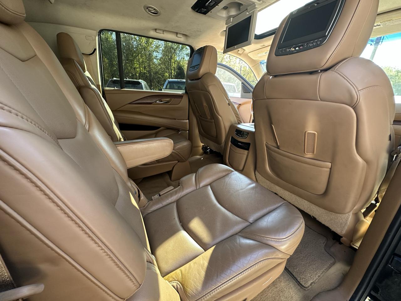 Cadillac Escalade ESV Platinum 4WD 2016