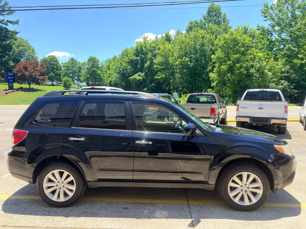 Subaru Forester 2.5X Premium 2013