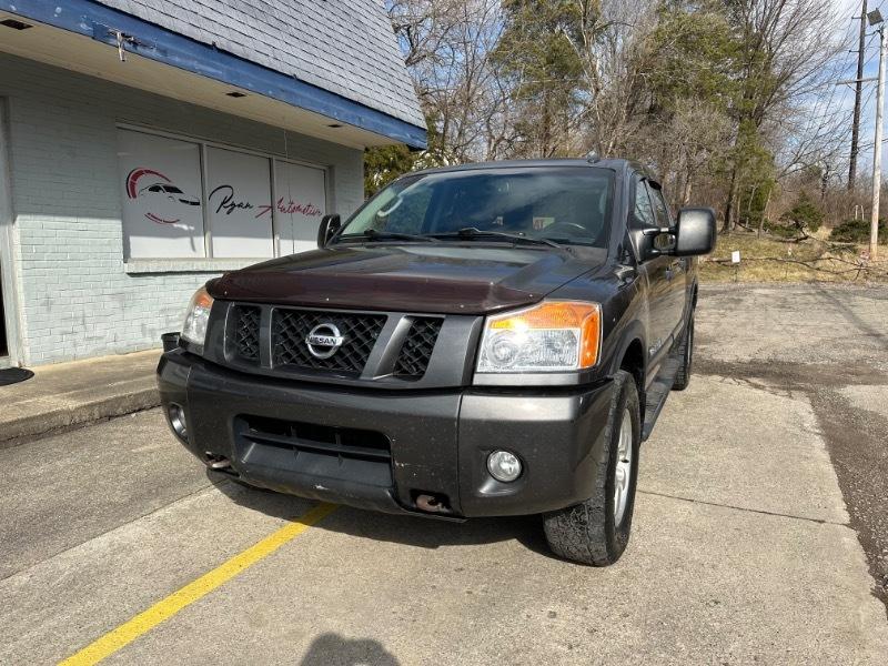 Nissan Titan PRO-4X Crew Cab 4WD SWB 2010