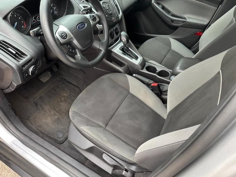 Ford Focus SE Sedan 2014