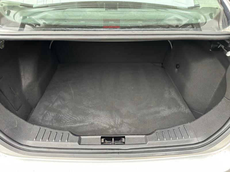 Ford Focus SE Sedan 2014