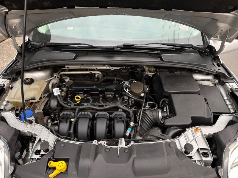 Ford Focus SE Sedan 2014