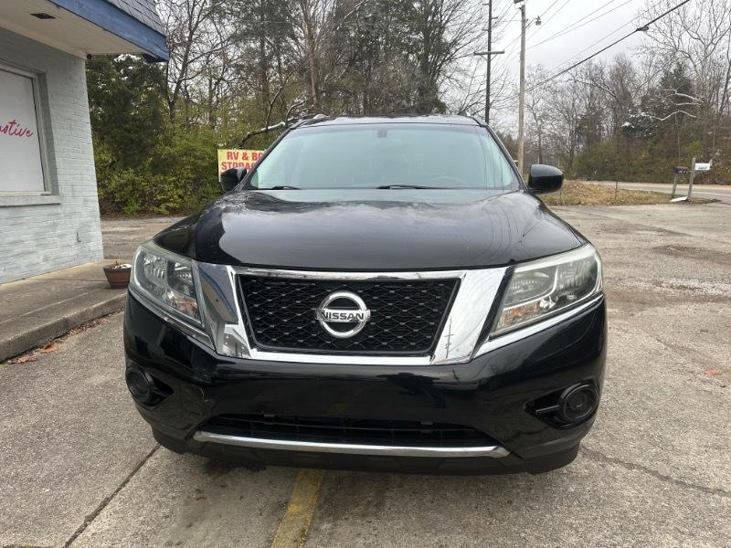 Nissan Pathfinder SV 4WD 2013
