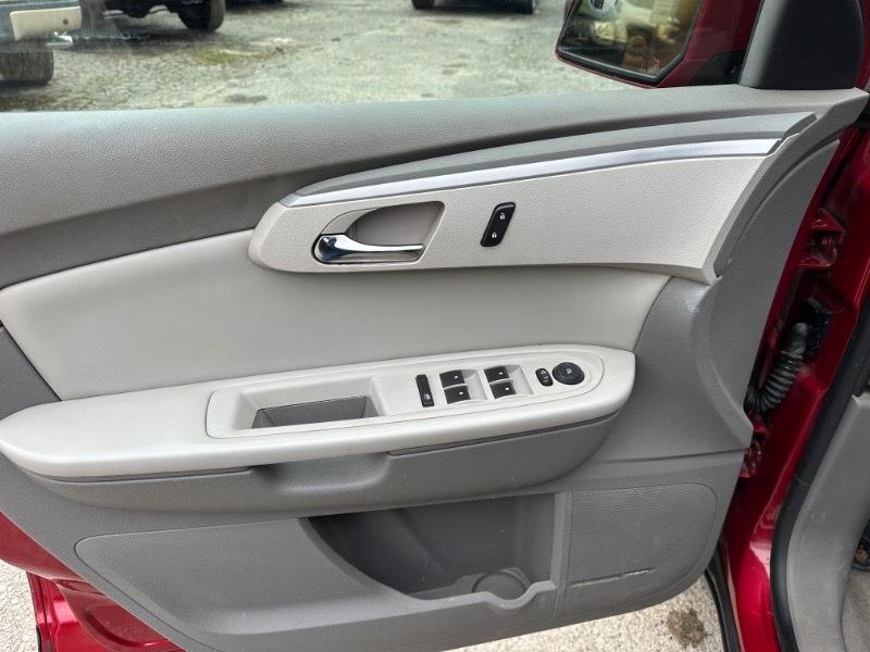 Chevrolet Traverse 2LT AWD 2012