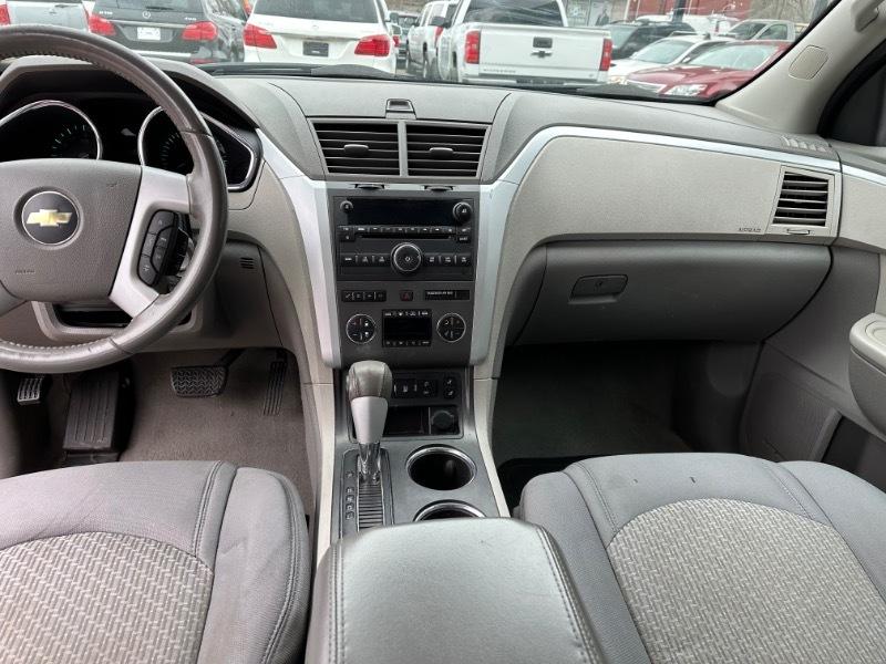 Chevrolet Traverse 2LT AWD 2012