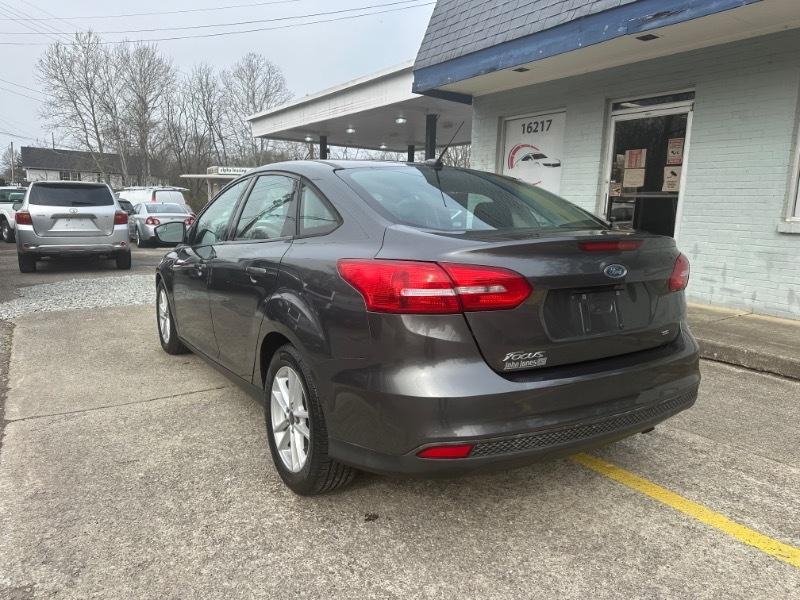 Ford Focus SE Sedan 2017