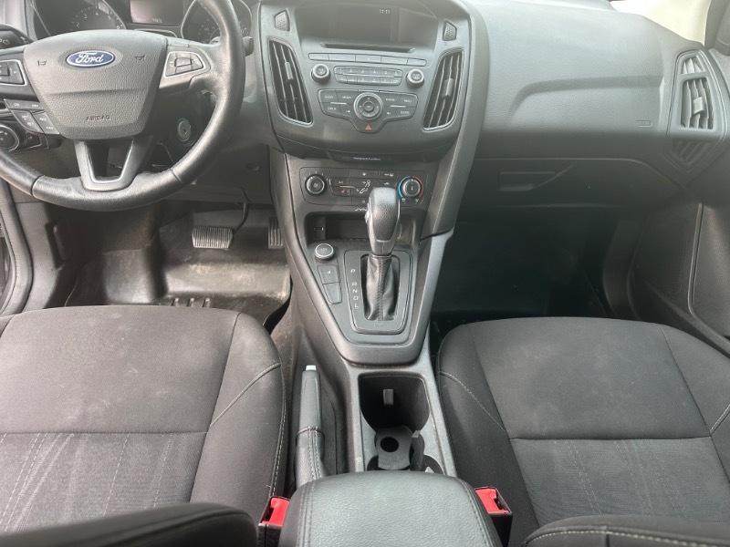 Ford Focus SE Sedan 2017