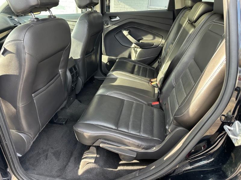 Ford Escape Titanium 4WD 2017